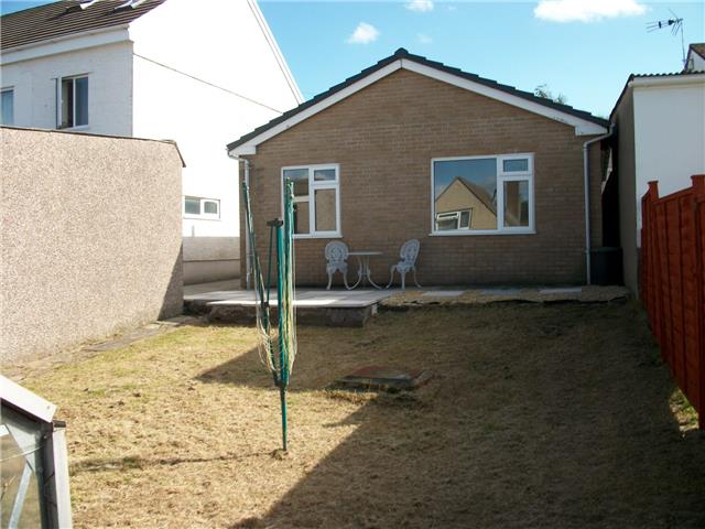  Image of 2 bedroom Detached Bungalow for sale in Heol-Y-Bardd Bridgend CF31 at Heol-Y-Bardd, Bridgend, CF31